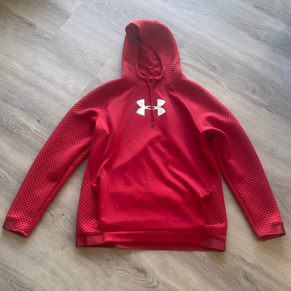 Under Armour men’s pre-owned coldgear red sweatshirt with hoodie size large